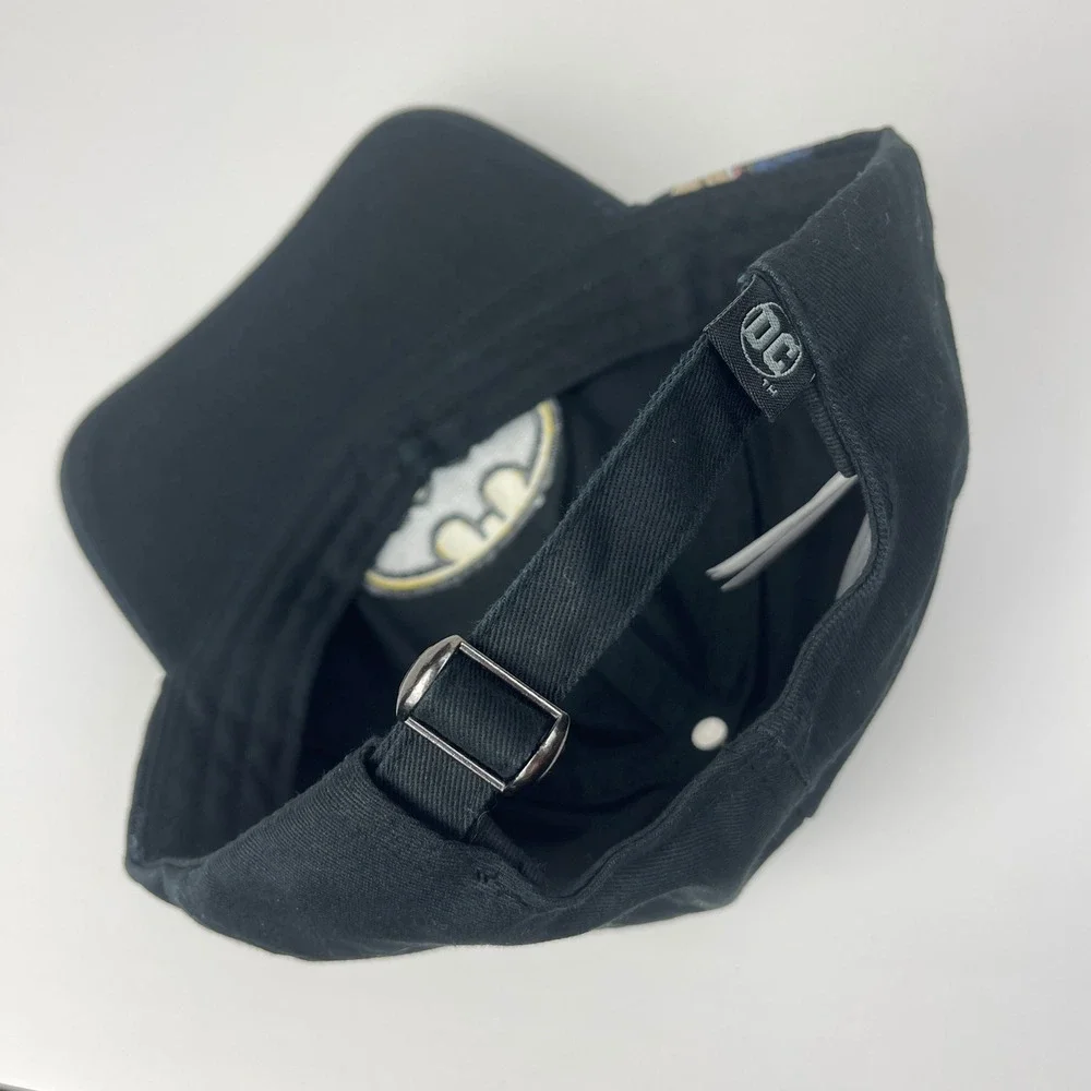 DC Comics Baseball Cap Unisex OSFM Batman Two-Face Black Graphic Funko EUC